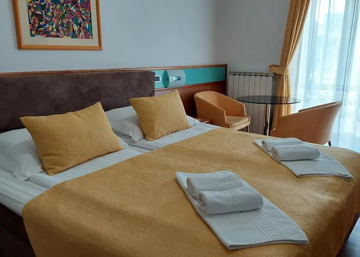La Rossa Bed & Breakfast 4*