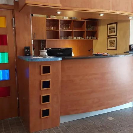 La Rossa Bed & Breakfast 4*