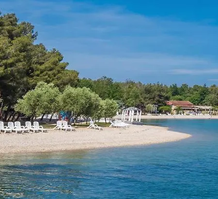 Alojamento de Acomodação e Pequeno-almoço La Rossa Umago