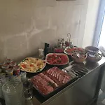 La Rossa Oda ve Kahvaltı