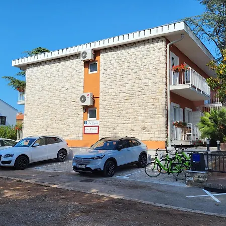 La Rossa krevet i doručak